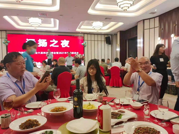 g4.jpg 上海鋼管行業(yè)協(xié)會六屆四次理事會專家委員會年會召開