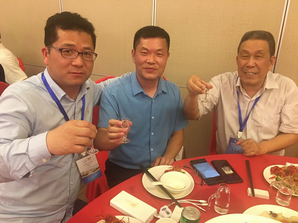 g1.jpg 上海鋼管行業(yè)協(xié)會六屆四次理事會專家委員會年會召開